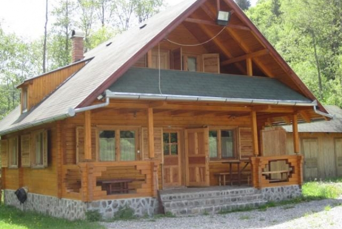 Casa de lemn Pák